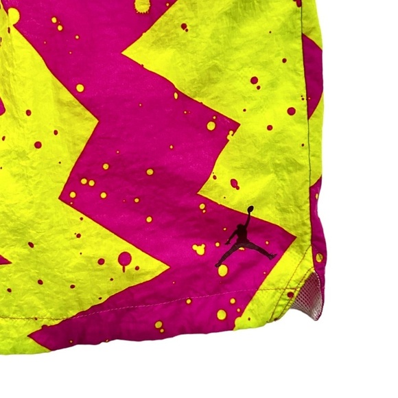 JORDAN Retro Poolside All Over Print Shorts - Picture 3 of 9